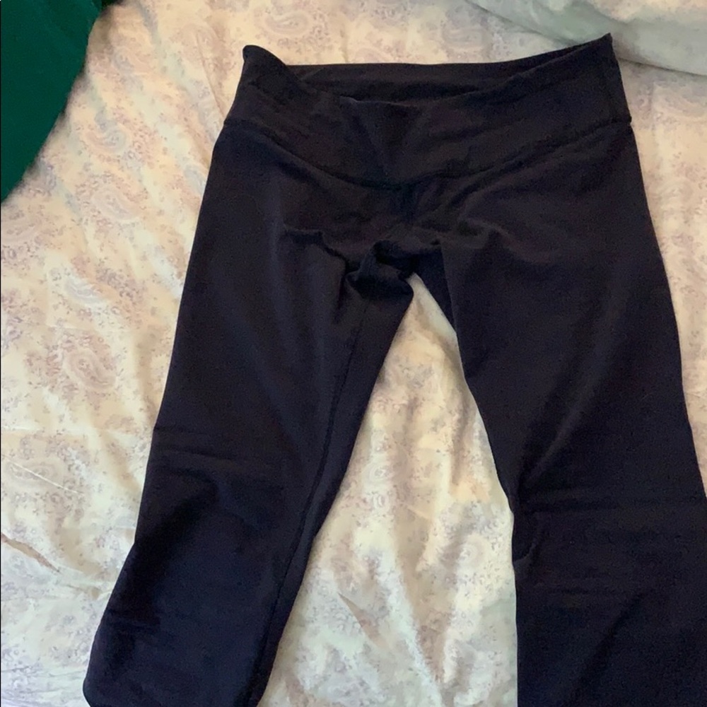 Lululemon Wunder Under Cropped Leggings